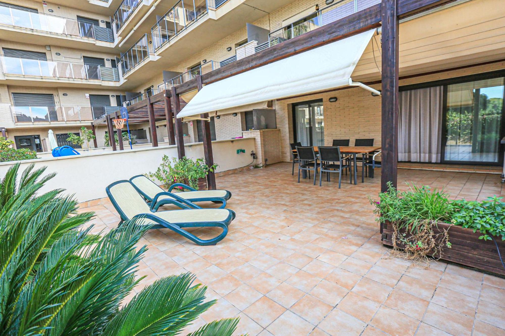Marina Bjs D - Solo Familias Apartment Cambrils Bagian luar foto