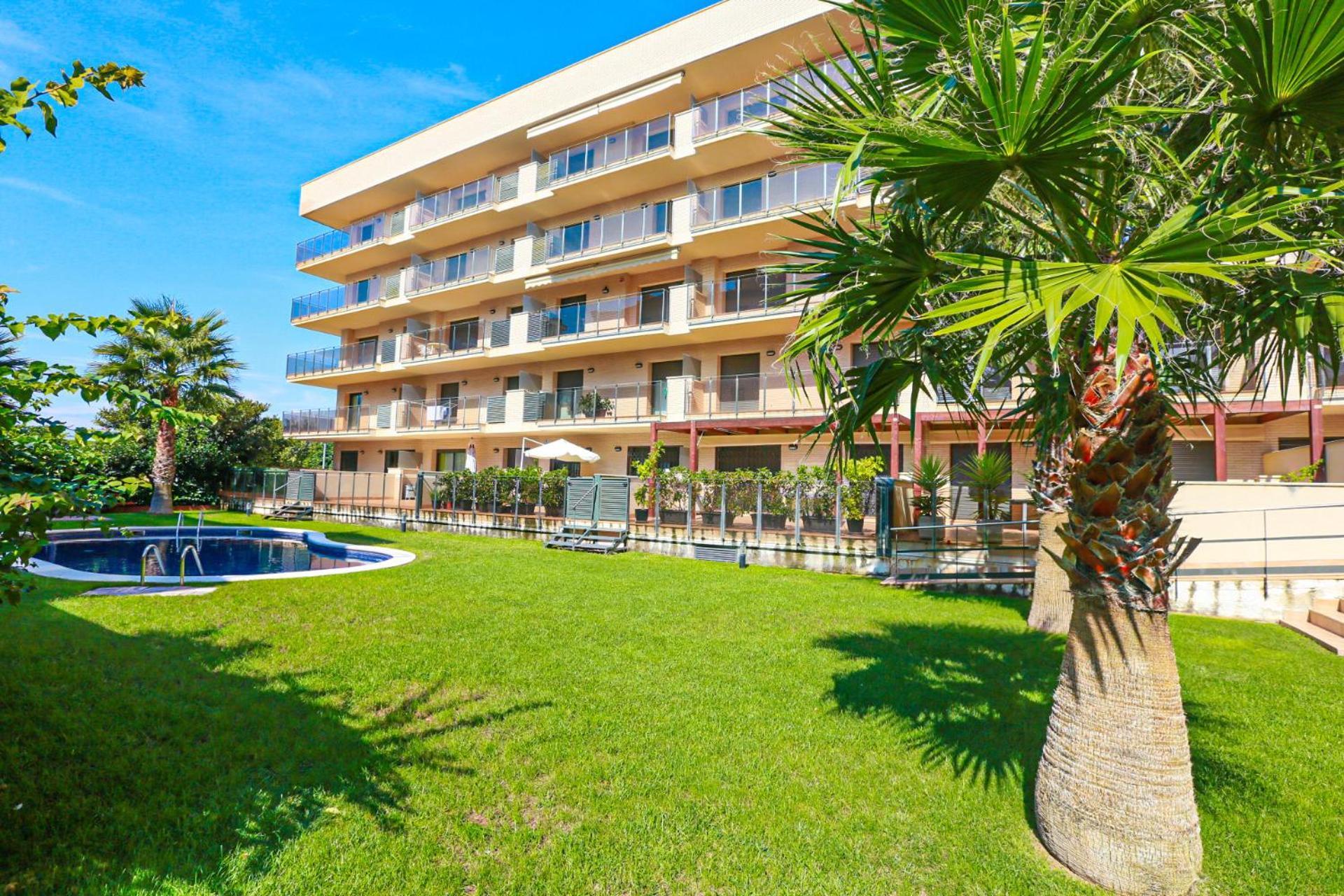 Marina Bjs D - Solo Familias Apartment Cambrils Bagian luar foto